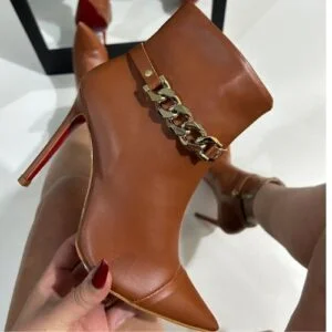 BOTA CANO CURTO SALTO FINO LUANA