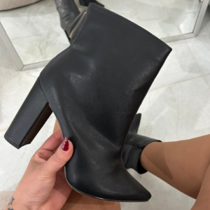 BOTA CANO CURTO SALTO BLOCO CARINE