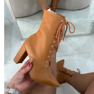 BOTA COM CADARÇO SALTO BLOCO SABRINA