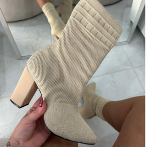 BOTA EM MALHA LARA