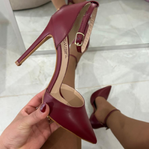 SCARPIN COM FIVELA MIRANDA